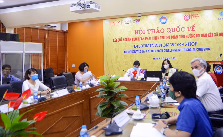 Quang cảnh Hội thảo tại đầu cầu trực tuyến tại Học viện Quản lý giáo dục