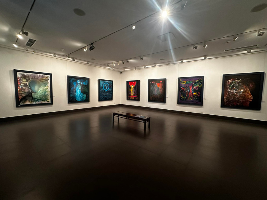 Không gian triển lãm “Khoảng lặng II” của họa sĩ Dũng Trống.