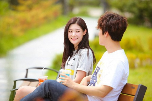 Ra mắt nhà bạn trai, bố anh tủm tỉm nhìn tôi cười từ đầu đến cuối, để rồi cuộc nói chuyện trong phòng kín với ông khiến tôi tái mét chạy vội - Ảnh 1. Ra mắt nhà bạn trai, tâm sự tình yêu, tâm sự phụ nữ