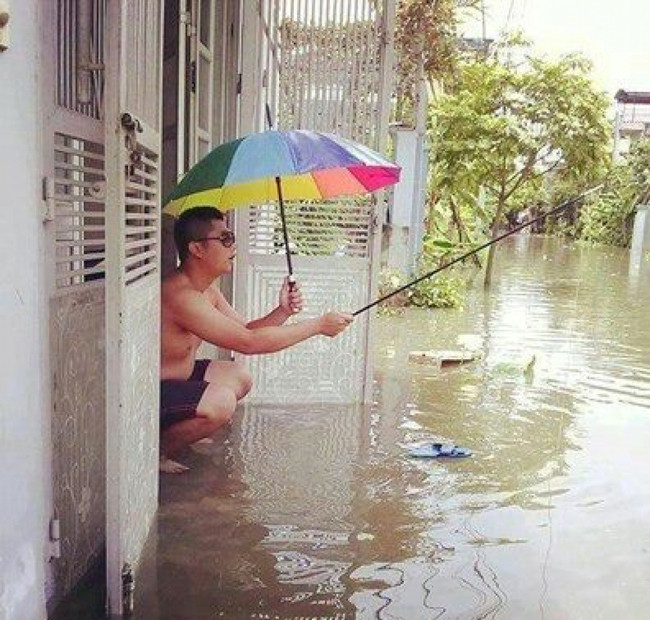 Sau cơn mưa, đường phố còn lại gì? hình ảnh 4 sau con mua, duong pho con lai gi? hinh anh 4