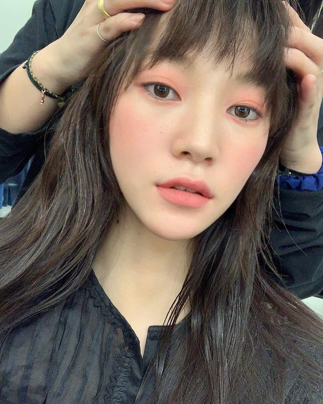 4 kiểu tóc có thể “hack” tóc mỏng dày hơn gấp 2 gấp 3, xinh hết nấc ảnh 7 4 kiểu tóc có thể “hack” tóc mỏng dày hơn gấp 2 gấp 3, xinh hết nấc ảnh 7