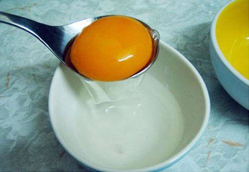 Cách trị mụn lưng hiệu quả với những nguyên liệu rẻ bèo, mụn chi chít hay vết thâm cũng sạch bách ảnh 1 lung chi chit nao mun, nao vet tham cung sach bach voi nhung nguyen lieu re beo - 3