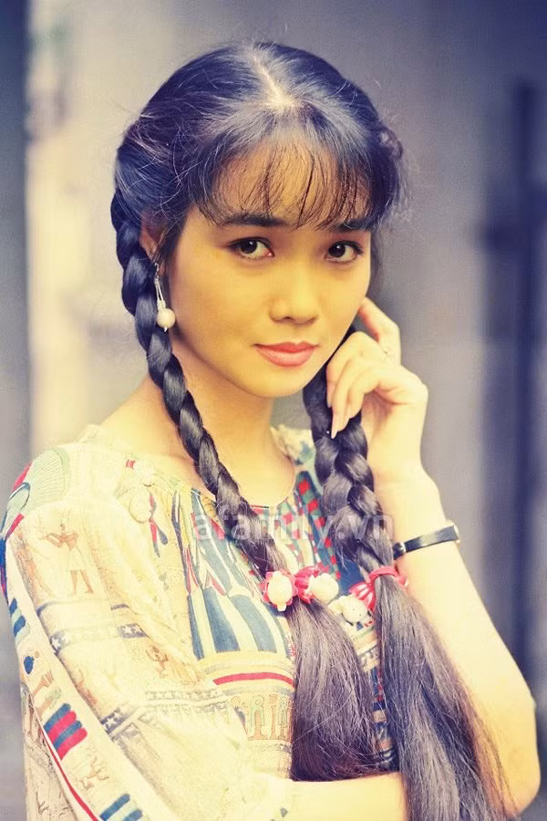 Khoe gương mặt đẹp, Mai Thu Huyền cũng không thể giấu được dấu hiệu tuổi 40 này ảnh 3 nhu bao phu nu tuoi 40 khac, mai thu huyen cung phai doi mat voi dieu nay - 4