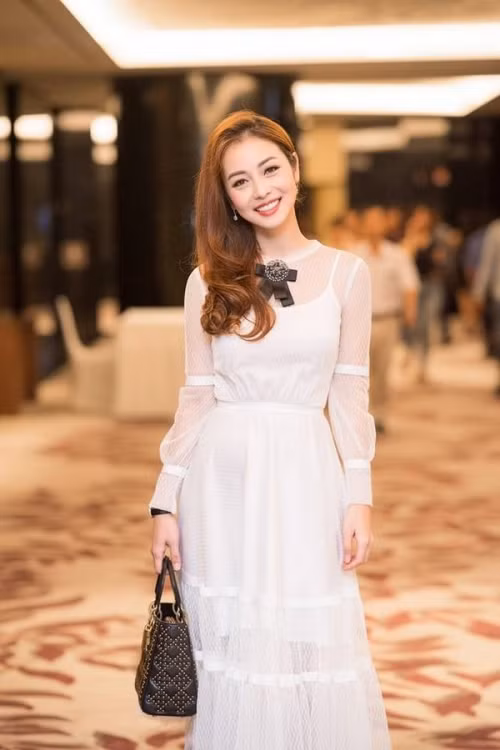 4 kiểu trang phục người đẹp Việt thường xuyên diện để giấu nhẹm bắp tay thô ảnh 16 Kết quả hình ảnh cho girl