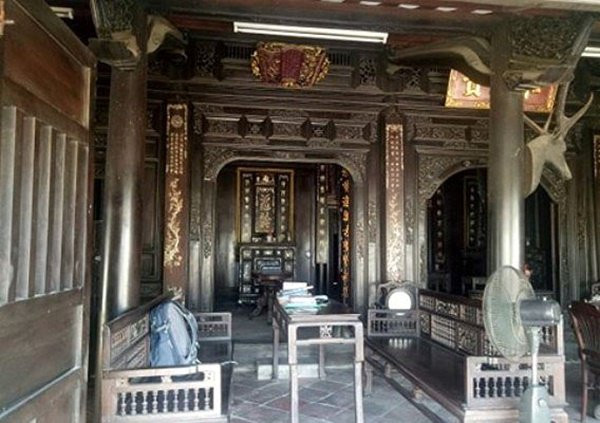 Cận cảnh ngôi nhà 300 thợ xây trong 3 năm độc nhất ở Bình Dương ảnh 3 tan thay ngoi nha 300 tho xay trong 3 nam doc nhat o binh duong - 4