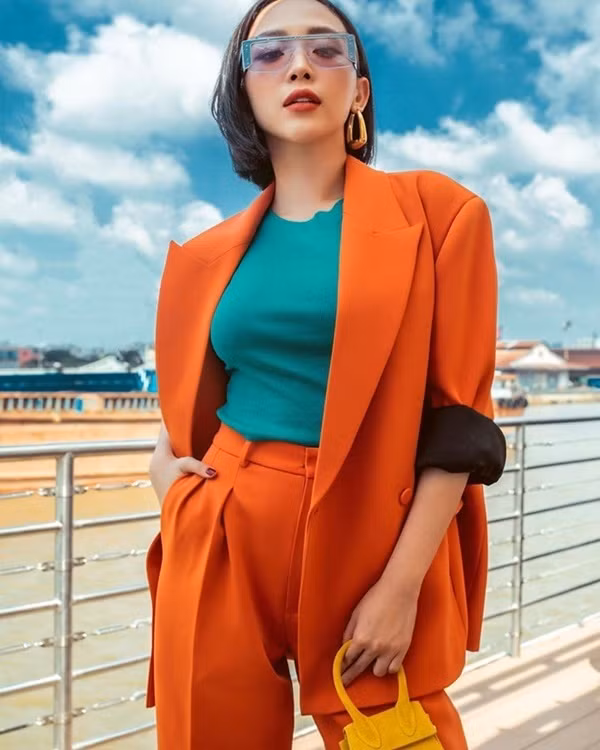 Sao Việt gợi ý “1001” cách mix đồ rực rỡ ngày hè ảnh 3 rf