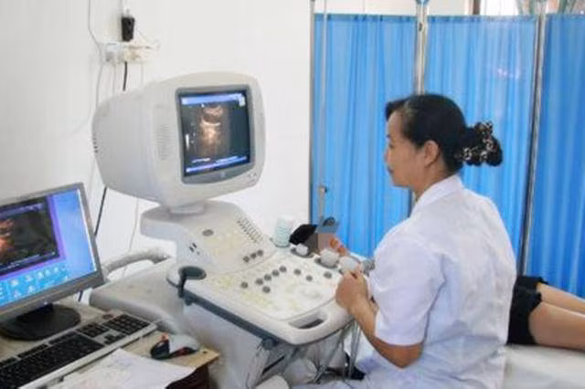 Việc mẹ ngửi thuốc lá, hút thuốc lá sẽ ảnh hưởng nghiêm trọng đến thai nhi.