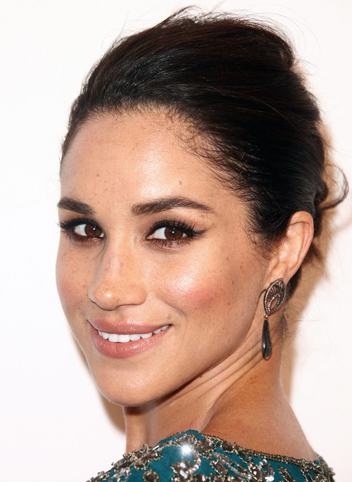 Phong cách làm đẹp của diễn viên sắp làm vợ Hoàng tử Harry ảnh 8 Phong cách làm đẹp của diễn viên sắp làm vợ Hoàng tử Harry