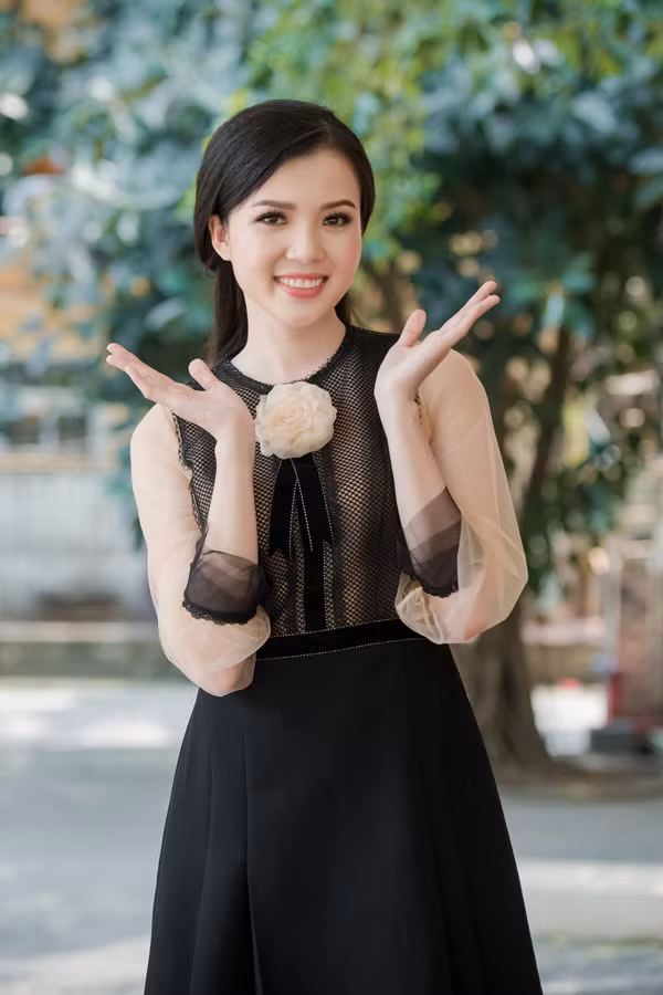 Á hậu Huyền My - 3