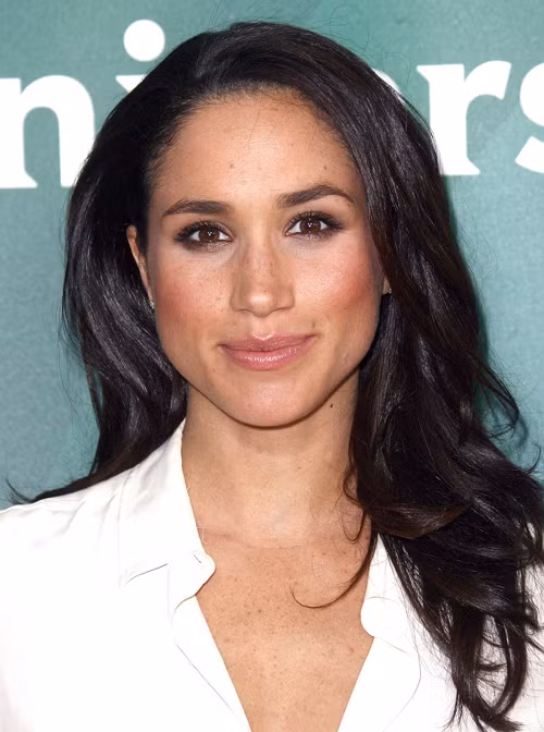 Phong cách làm đẹp của diễn viên sắp làm vợ Hoàng tử Harry