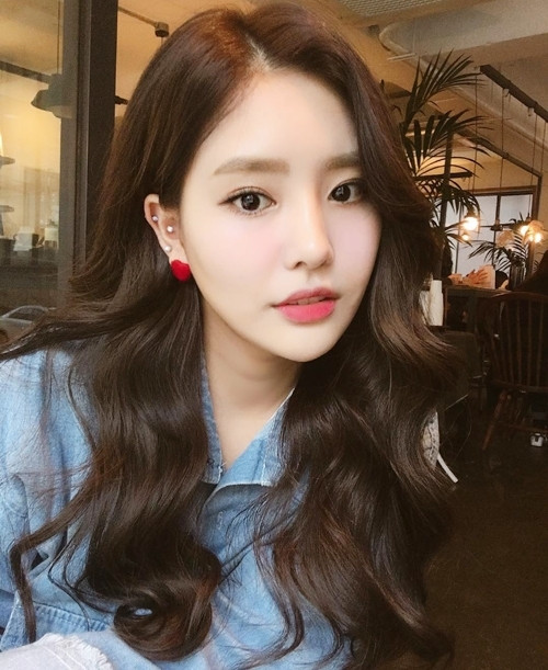 Những kiểu tóc giúp "độn cằm" vlive cho mặt tròn ảnh 4 Những kiểu tóc giúp "độn cằm" vlive cho mặt tròn ảnh 4