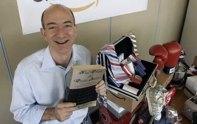 
Jeff Bezos có tuổi thơ không mấy êm đềm, bố mẹ ly hôn khi ông mới 4 tuổi. Ảnh: Washington Post.
