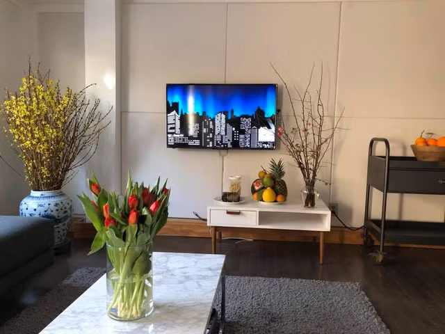 Không gian sống gọn gàng ngăn nắp của Dương Mỹ Linh trên đất Mỹ.