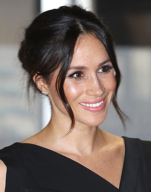 Phong cách làm đẹp của diễn viên sắp làm vợ Hoàng tử Harry ảnh 4 Phong cách làm đẹp của diễn viên sắp làm vợ Hoàng tử Harry