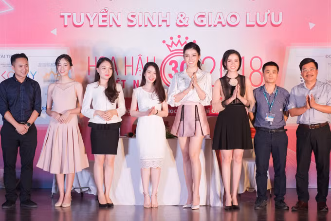 Á hậu Huyền My - 5