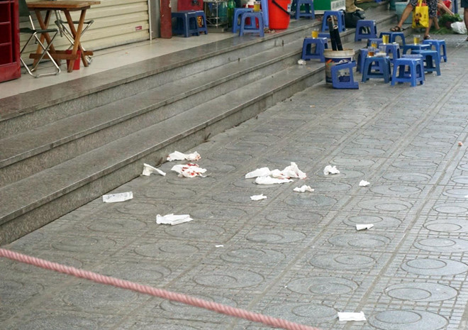 Hiện trường vụ nổ làm 5 người bị thương ở chung cư HH Linh Đàm ảnh 1 Hien truong vu no lam 5 nguoi bi thuong o chung cu HH Linh Dam hinh anh 2