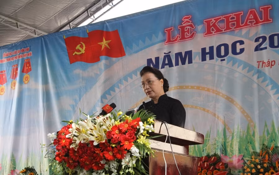 Chủ tịch Quốc hội Nguyễn Thị Kim Ngân phát biểu tại lễ khai giảng