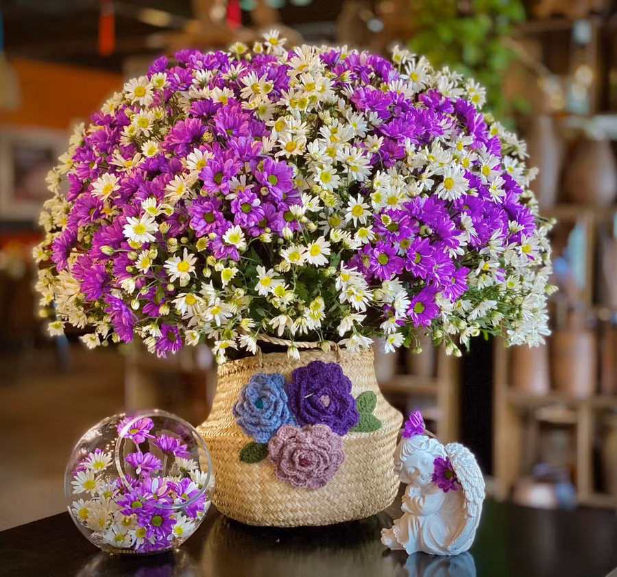 Mẹ đảm "mách nước" 1001 cách cắm hoa đẹp, ý nghĩa nhân ngày Gia đình Việt Nam ảnh 20