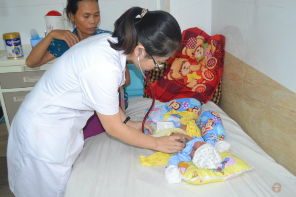 Bé được đặt tên là Khánh để đánh dấu ngày chào đời đúng vào ngày Quốc Khánh. Bé được đặt tên là Khánh để kỉ niệm ngày chào đời đúng vào ngày Quốc Khánh. Ảnh: L.Q