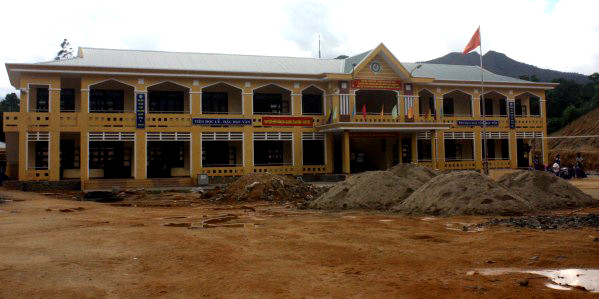 Những ngôi trường mới như tiếp thêm niềm tin, nghị lực cho thầy trò vùng cao nỗ lực phấn đấu dạy học