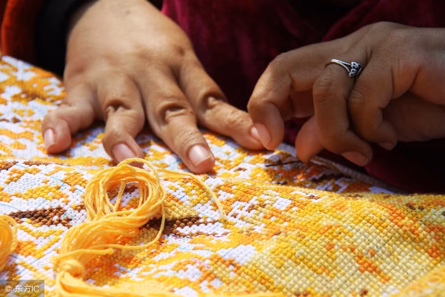 Người mẹ mong con gái tàn tật chết trước mình, con gái cũng mong điều ngược lại vì lý do rơi nước mắt 5