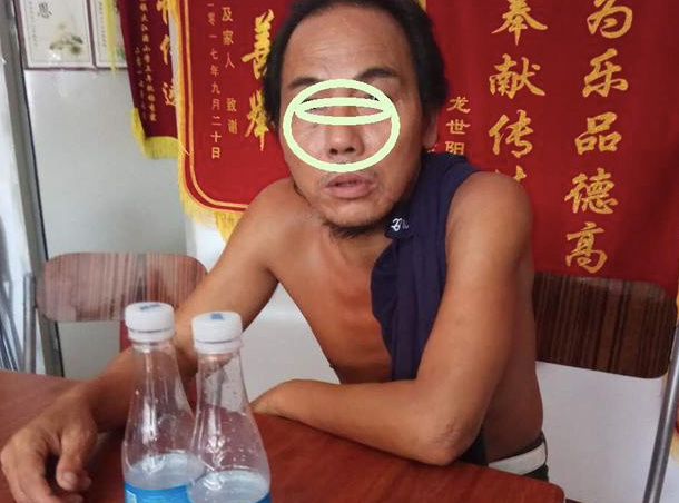 Bỏ nhà đi 28 năm quay lại bỗng chốc giàu có nhưng người đàn ông mất đi thứ quý giá nhất ảnh 4 Bỏ nhà đi 28 năm quay lại bỗng chốc giàu có nhưng người đàn ông mất đi thứ quý giá nhất 4