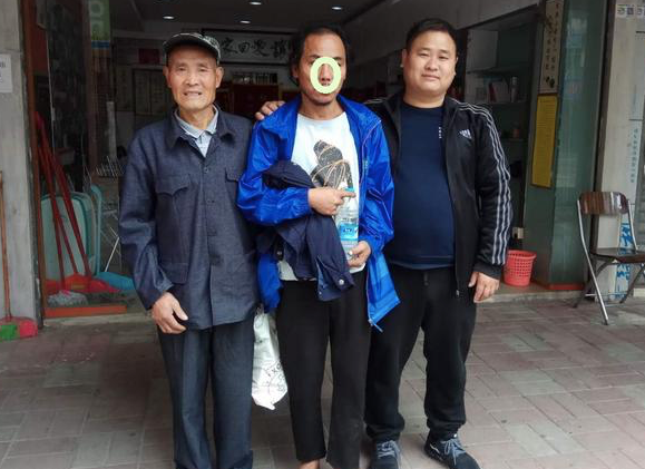 Bỏ nhà đi 28 năm quay lại bỗng chốc giàu có nhưng người đàn ông mất đi thứ quý giá nhất ảnh 7 Bỏ nhà đi 28 năm quay lại bỗng chốc giàu có nhưng người đàn ông mất đi thứ quý giá nhất 7