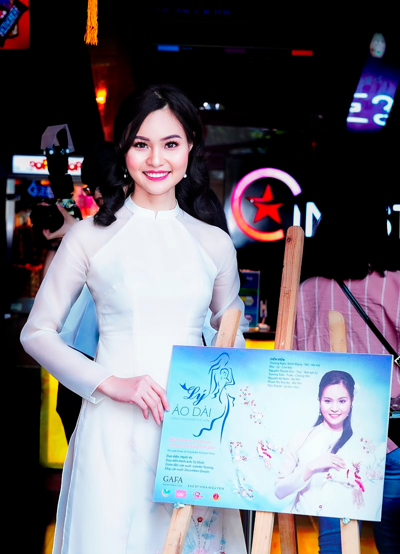 “Lý áo dài” - bộ phim về tình mẫu tử lấy cạn nước mắt ảnh 7