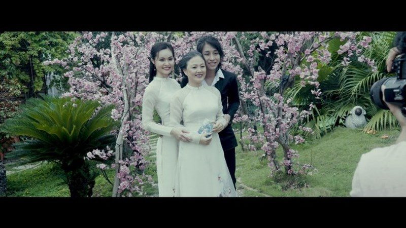 “Lý áo dài” - bộ phim về tình mẫu tử lấy cạn nước mắt ảnh 1