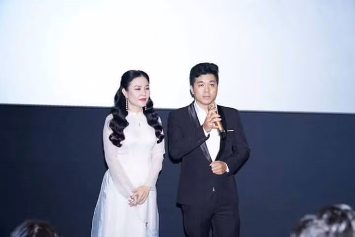 “Lý áo dài” - bộ phim về tình mẫu tử lấy cạn nước mắt ảnh 9