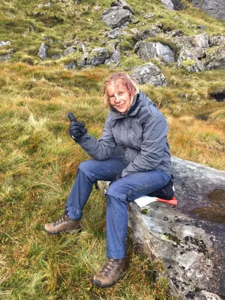 Cư dân mạng cho rằng người phụ nữ đã vô cùng lạc quan, dũng cảm