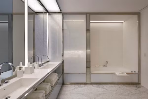 Ấn tượng căn nhà sử dụng màu sắc để phân biệt các phòng 11