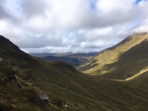 Magdalena và những người bạn dự định chinh phục đỉnh núi cao 957 mét vào thứ Bảy vừa rồi