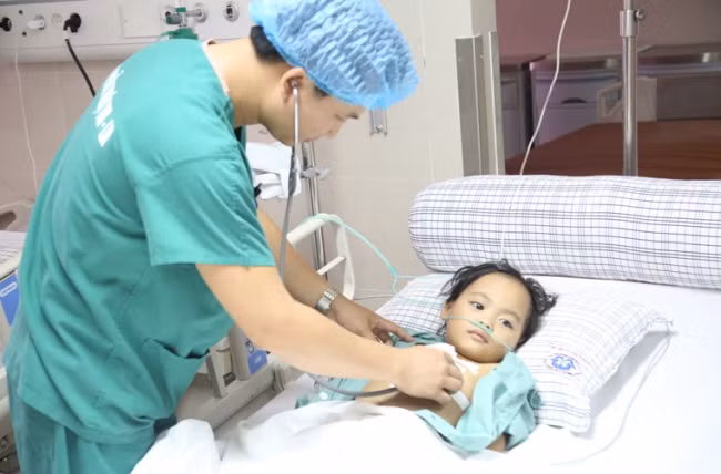 "Người gác cổng" ngành y và những ca hồi sinh đặc biệt