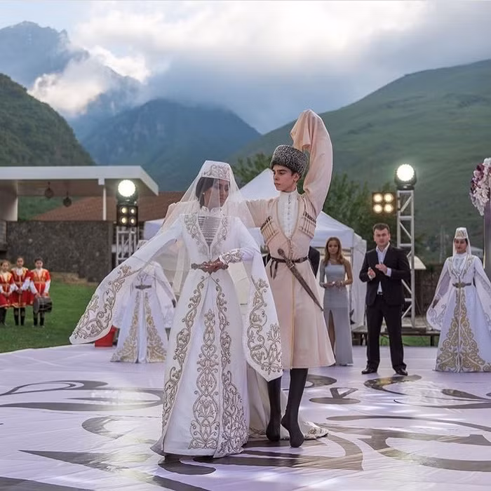 Chiêm ngưỡng trang phục cưới truyền thống, độc đáo từ các nơi khác nhau trên thế giới chắc chắn sẽ khiến bạn há hốc mồm