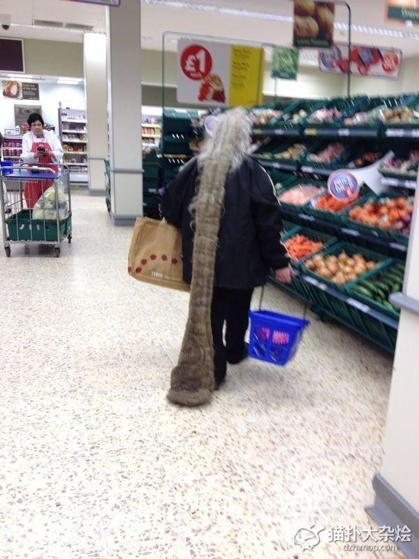 “Hoảng hốt” với những mái tóc 10 năm chưa hề cắt gội ảnh 7 “Hoảng hốt” với những mái tóc 10 năm chưa hề cắt gội ảnh 7