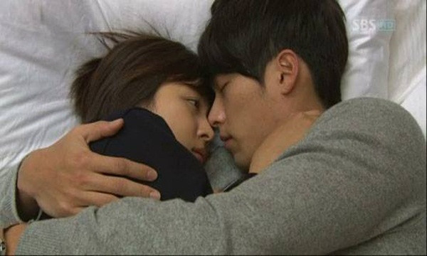 Đàn ông trăng hoa hay chung thủy khác nhau ở 5 hành động này ảnh 1 (ảnh minh họa)