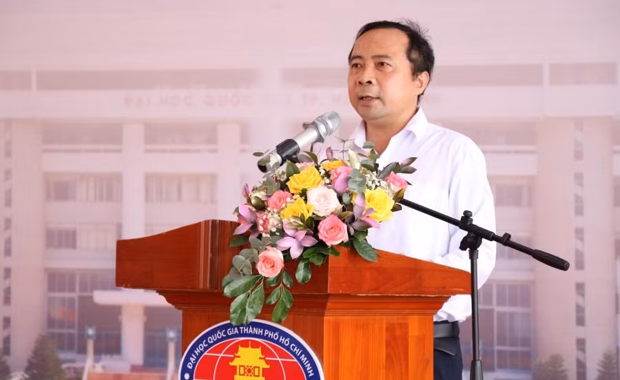 PGS. TS Vũ Hải Quân - Giám đốc Đại học Quốc gia TPHCM phát biểu tại lễ phát động cuộc thi.