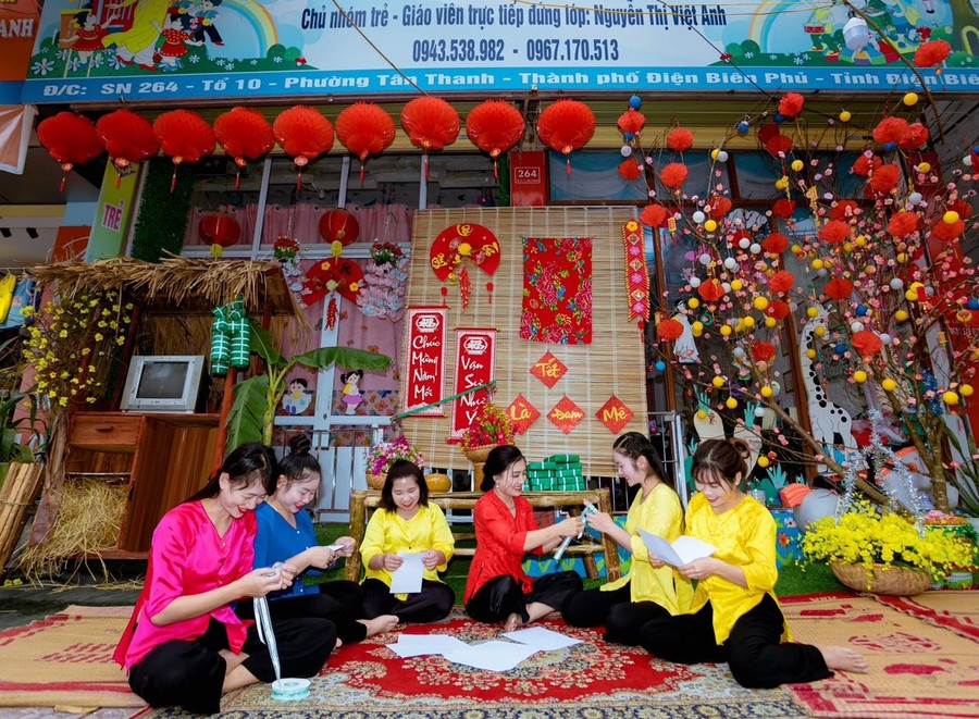 Những cô giáo của Nhóm trẻ đam mê. Những cô giáo của Nhóm trẻ đam mê.