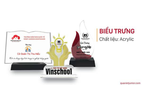 Biểu trưng acrylic với kiểu dáng sang trọng và thiết kế nội dung theo yêu cầu. Biểu trưng acrylic với kiểu dáng sang trọng và thiết kế nội dung theo yêu cầu.