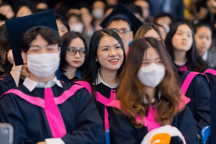 TH School chào đón những sinh viên năm 1 về dự lễ tốt nghiệp đặc biệt ảnh 5