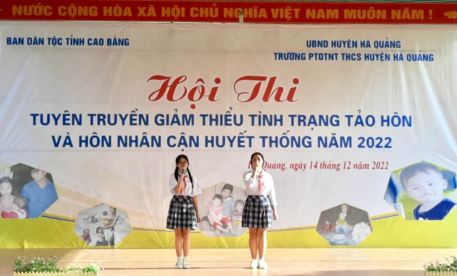 Đẩy mạnh công tác giảm thiểu tảo hôn và hôn nhân cận huyết vùng đồng bào DTTS.