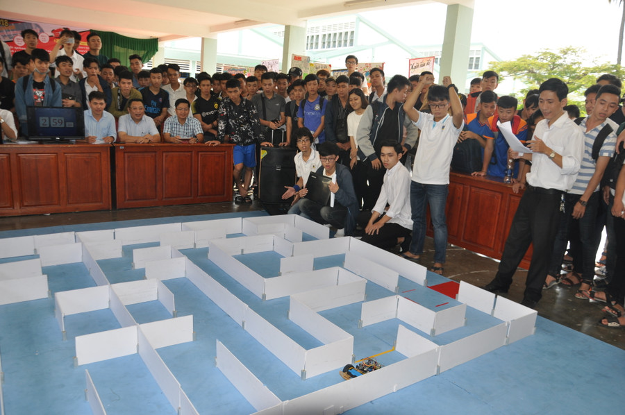 Cuộc thi sáng tạo Robot đã trở thành sân chơi bổ ích cho sinh viên đam mê khoa học cộng nghệ
