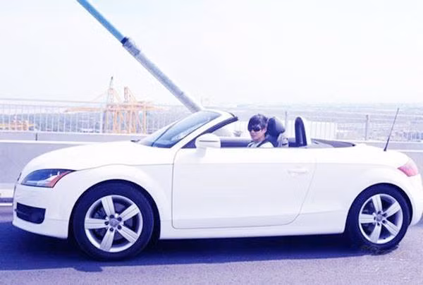 Nam ca sĩ có khá nhiều xế hộp sang trọng, đắt tiền. Ảnh: Inernet.