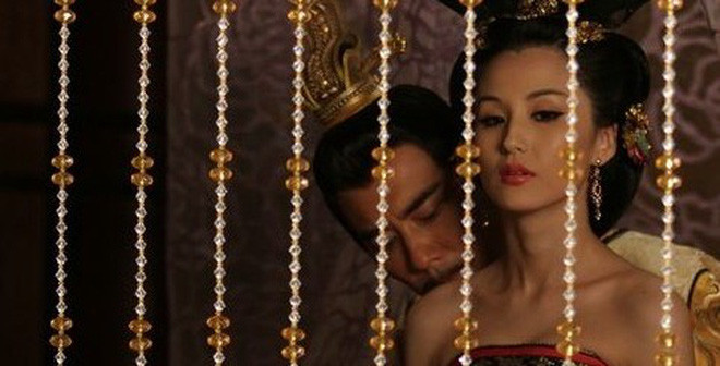 Thủ đoạn không ngờ của các phi tần để được Hoàng đế sủng ái hình ảnh 1 thu doan khong ngo cua cac phi tan de duoc hoang de sung ai hinh anh 1
