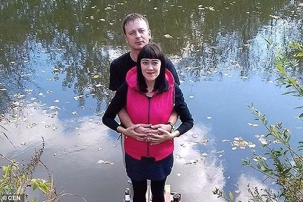 Bị nhắc hút thuốc lá, người đàn ông sát hại vợ mang bầu