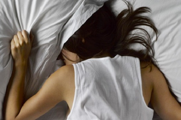 Đừng dại dột làm những điều này để trả thù chồng ngoại tình