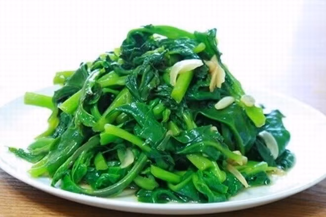 153124-rau-lang-xao-toi