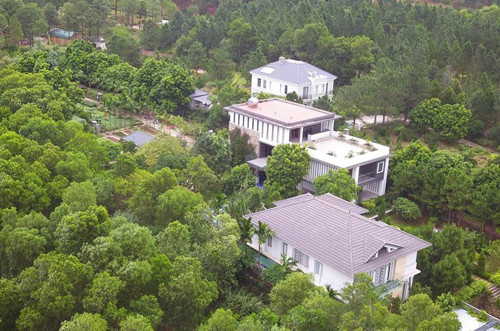 Một số công trình xây dựng tại khu vực xã Minh Phú, huyện Sóc Sơn. Ảnh:Gia Chính. Một số công trình xây dựng tại khu vực xã Minh Trí, huyệnSóc Sơn. Ảnh: Gia Chính.