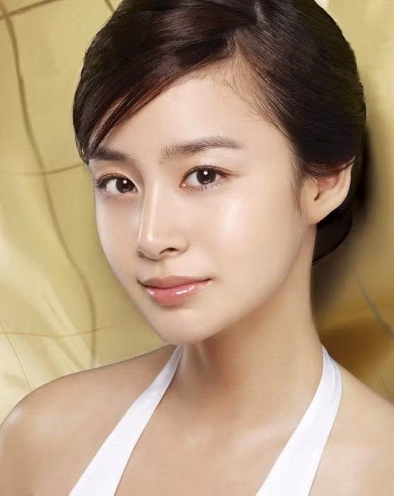 Da khô đến mấy cũng ẩm mượt bóng mịn trong ngày đông lạnh giá chỉ bằng 5 tuyệt chiêu trang điểm